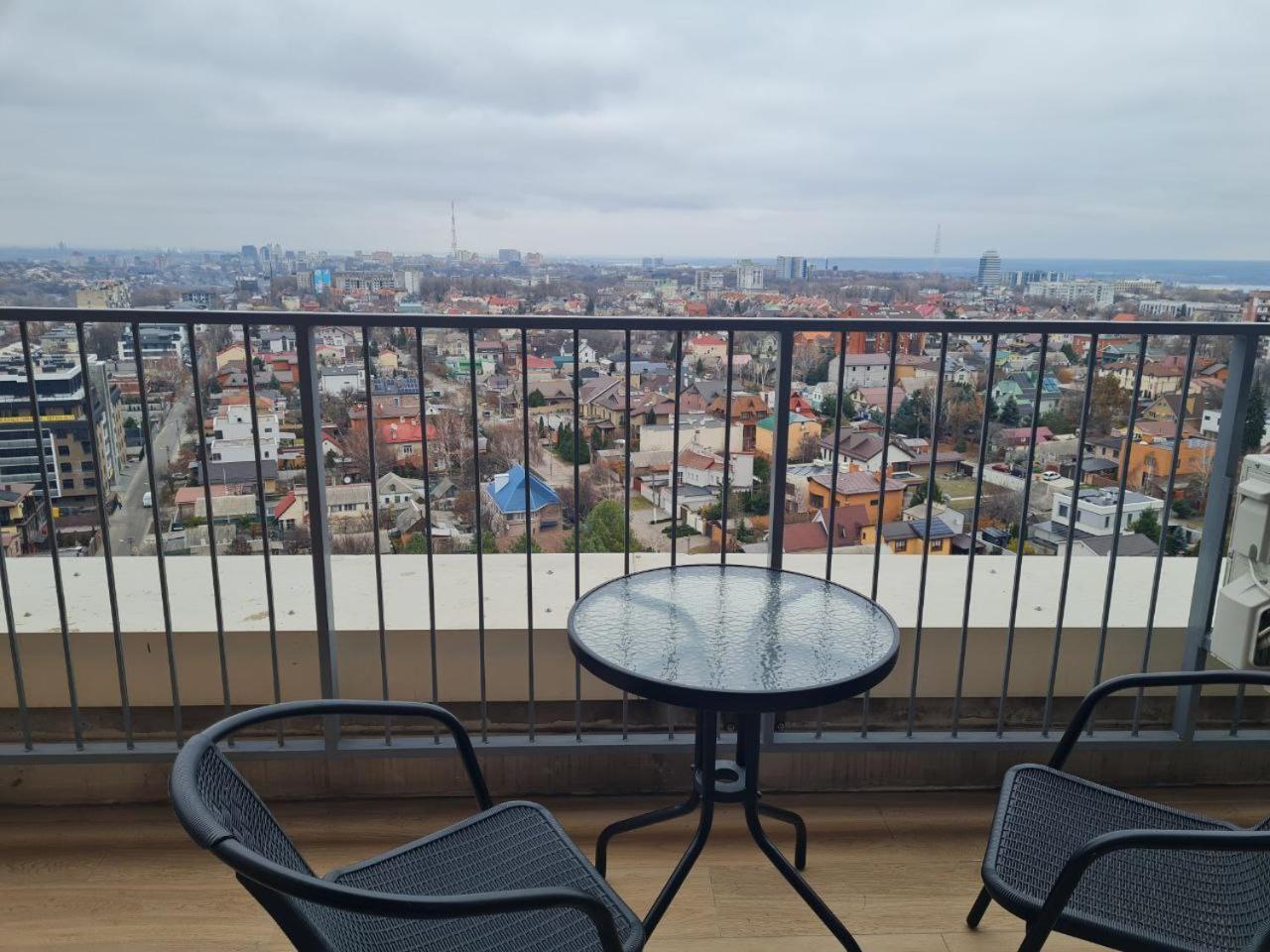 Apartplus - Затишні Апартаменти Dnipro Dış mekan fotoğraf